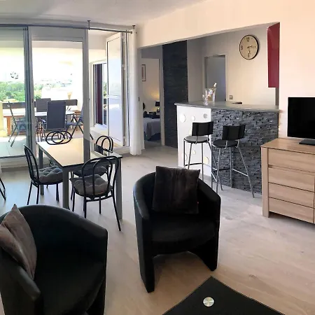 Апартаменти Le Rouge Et Le Noir 45 M2 Sur Coursives Gde Terrasse Port Nature Naturiste *