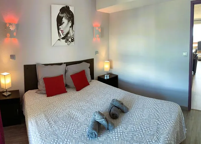 Апартаменти Le Rouge Et Le Noir 45 M2 Sur Coursives Gde Terrasse Port Nature Naturiste Агд